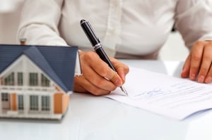 How to write a winning real estate offer letter [free template]